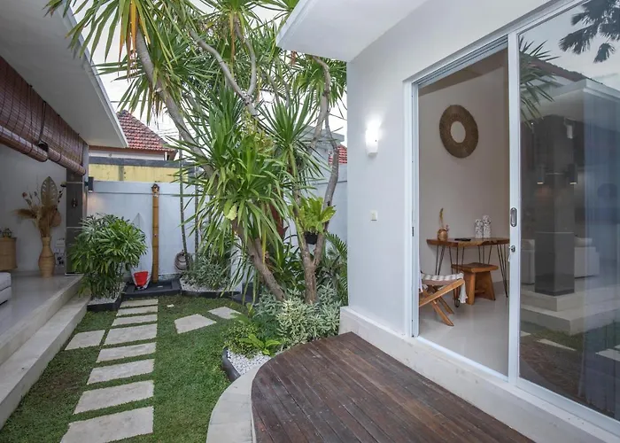 Luna Rose Villa *